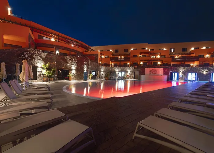 Arena Castillo فندق 4*